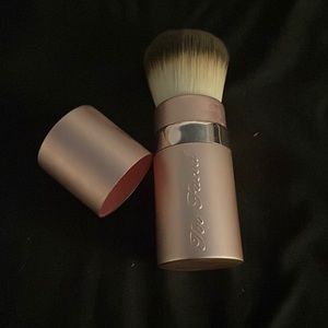 SOLD Telescopic mini too faced kabuki brush